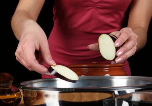 Как правильно готовить баклажаны